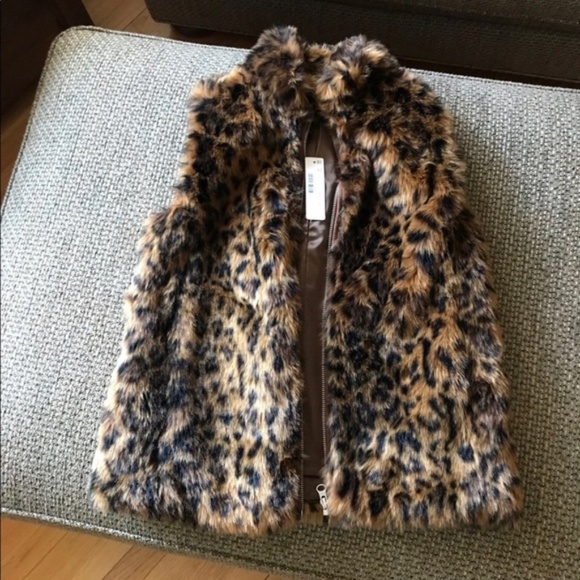 BRAND NEW J CREW Faux fur leopard print vest. - Picture 5 of 8